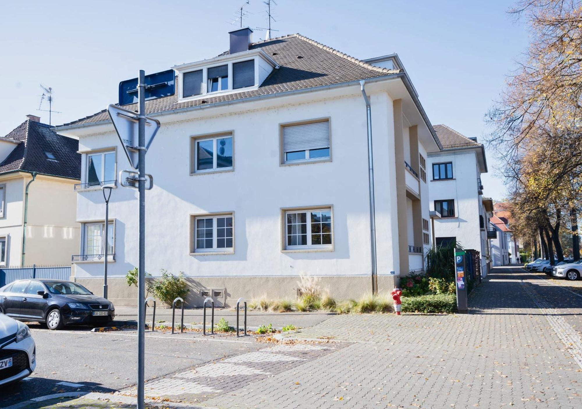 Charmant appartement avec terrasse dans villa Strasbourg Extérieur photo